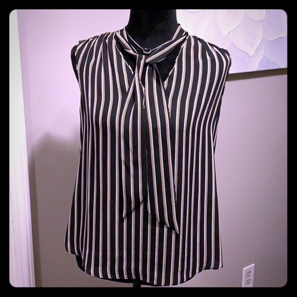 Great WHBM career blouse!